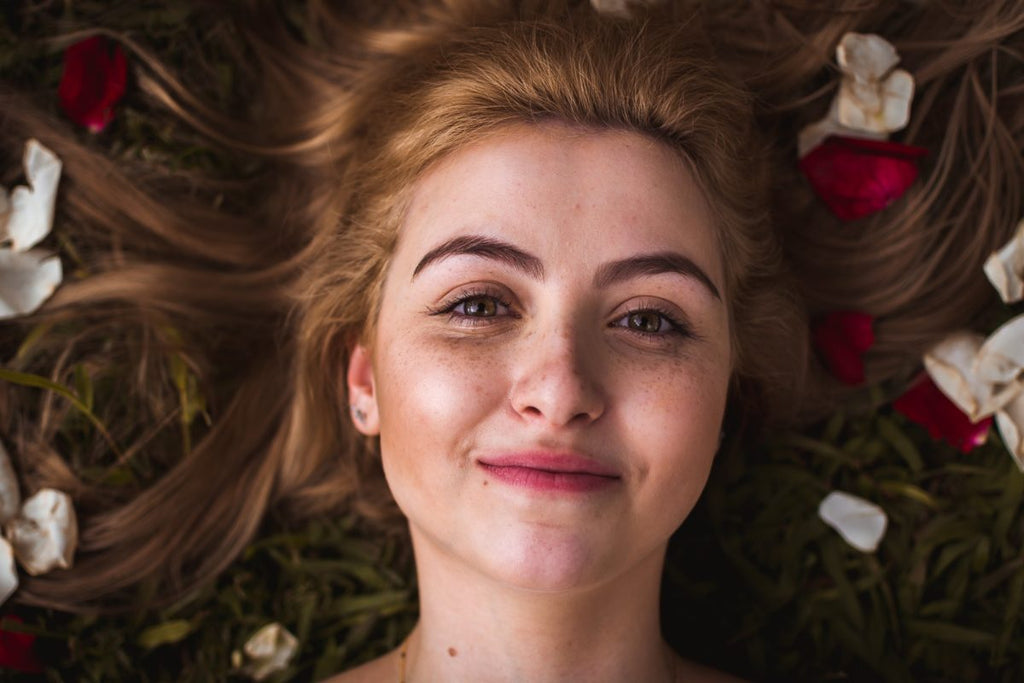 The 4 Best Natural Remedies For Healing Acne Scars